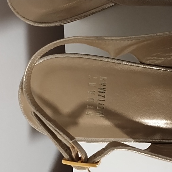 Stuart Weitzman Gold Slingback Wedge Heel - Picture 4 of 9